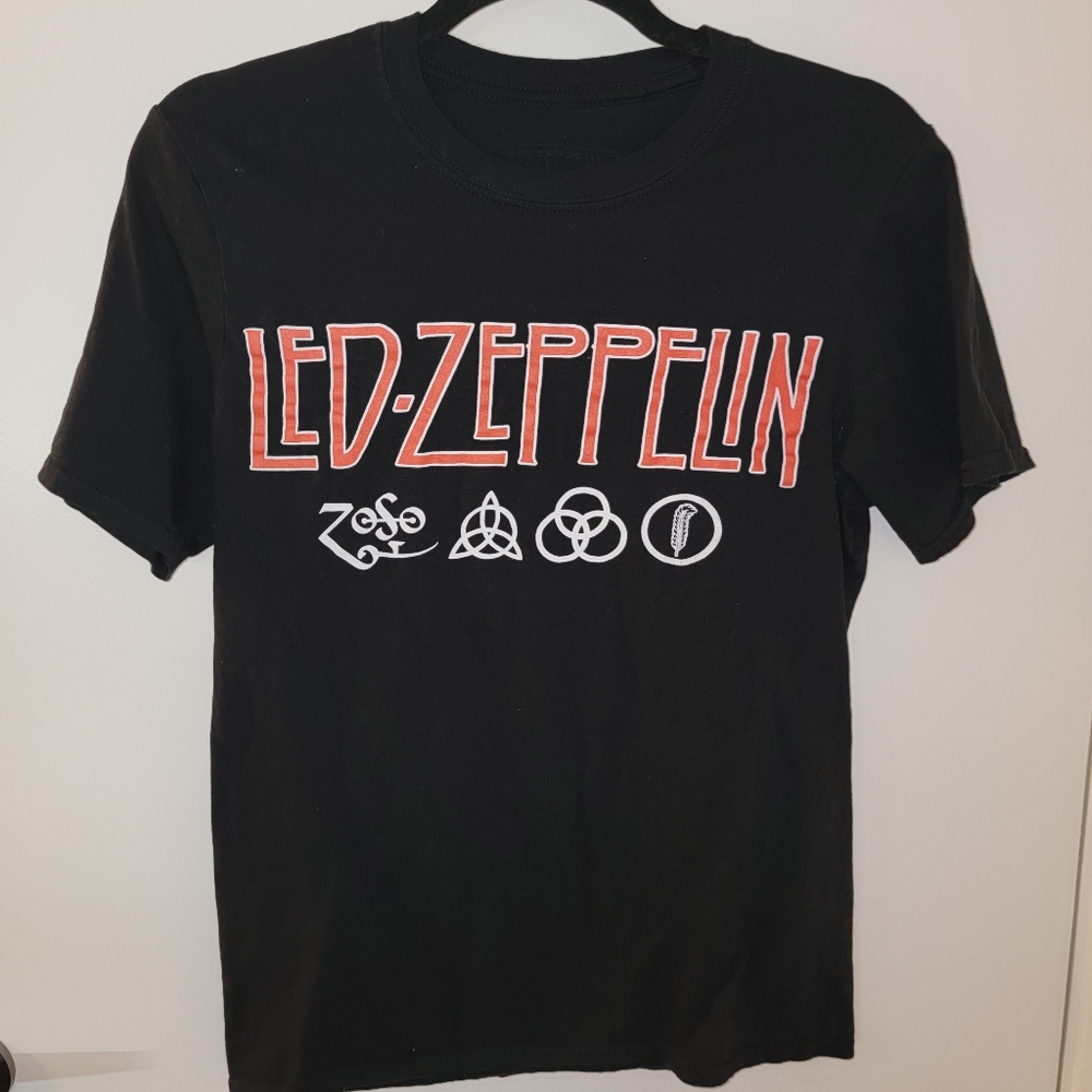 Band T
